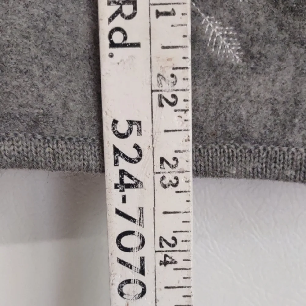 Coldwater Creek Gray V-Neck Sweater - Picture 4 of 6